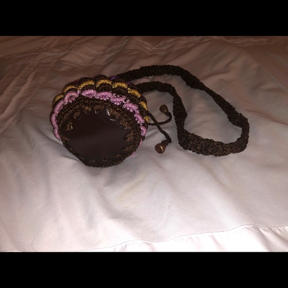 Almost Egg 🥚 Shaped Side Bag - Picture 3 of 3